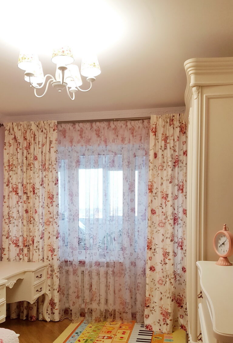 шторы тшелк в детскую цветы